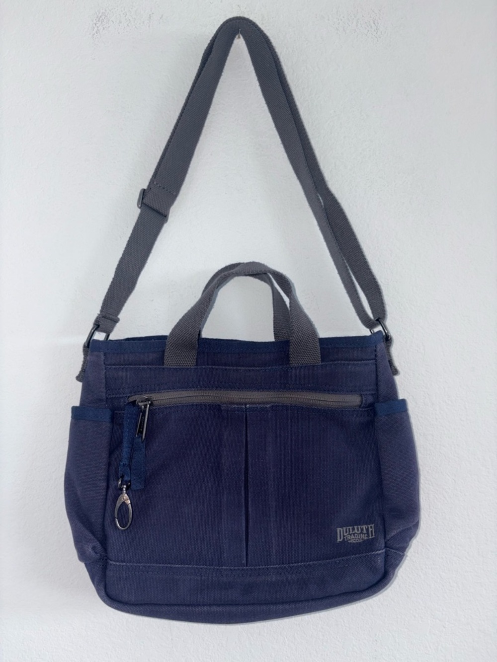 Duluth Trading Co Heritage Canvas Travel Sling Bag Navy - Picture 12 of 12